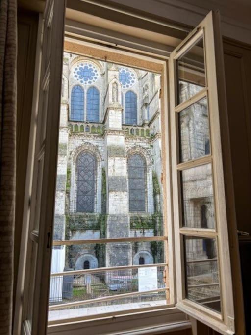 Studio Parvis Cloitre Notre Dame Шартър Екстериор снимка